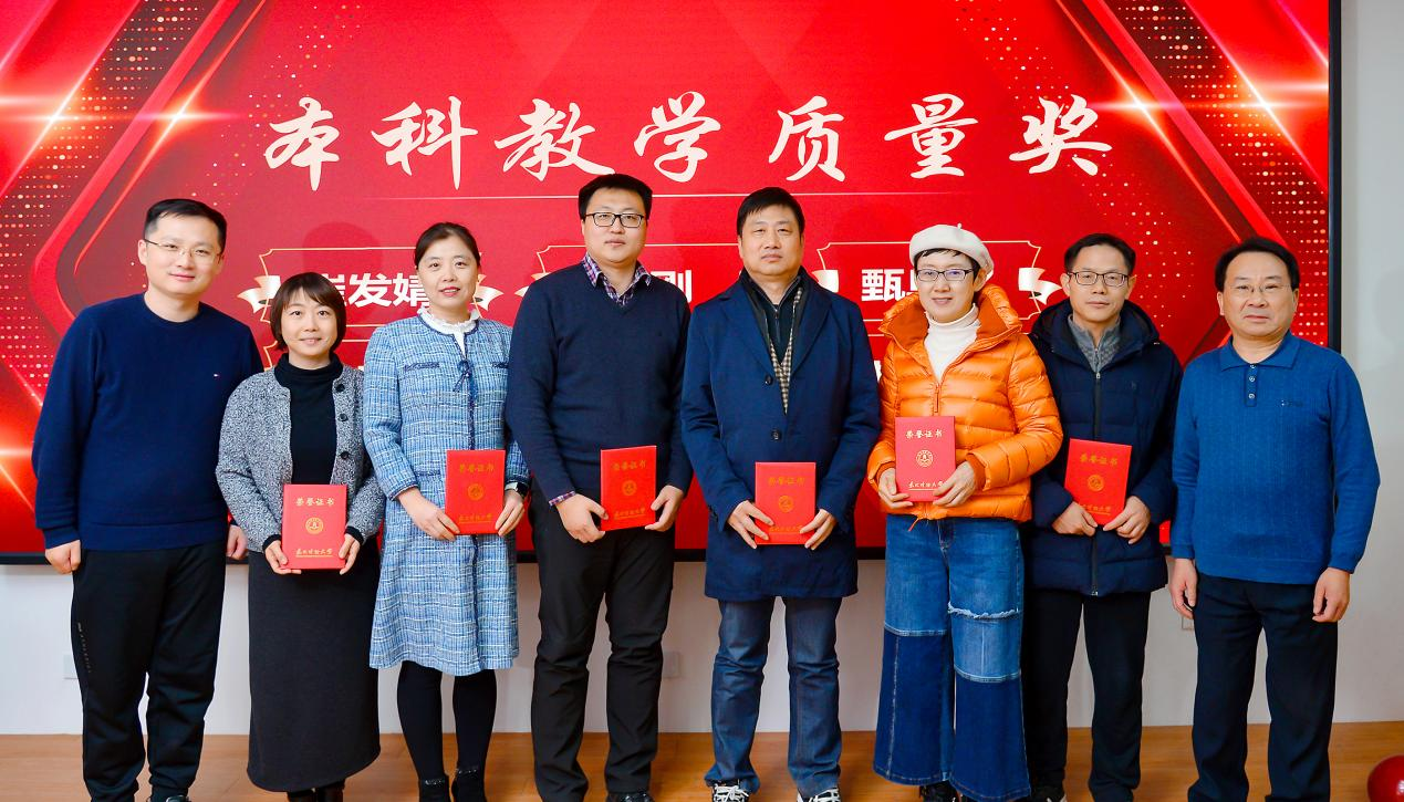 1704535686338577.png 1704535686338577.png