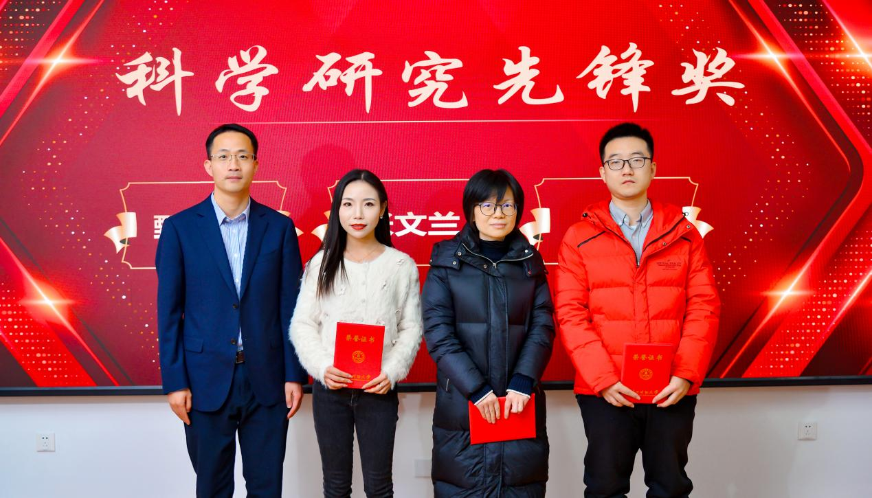 1704535851297466.png 1704535851297466.png